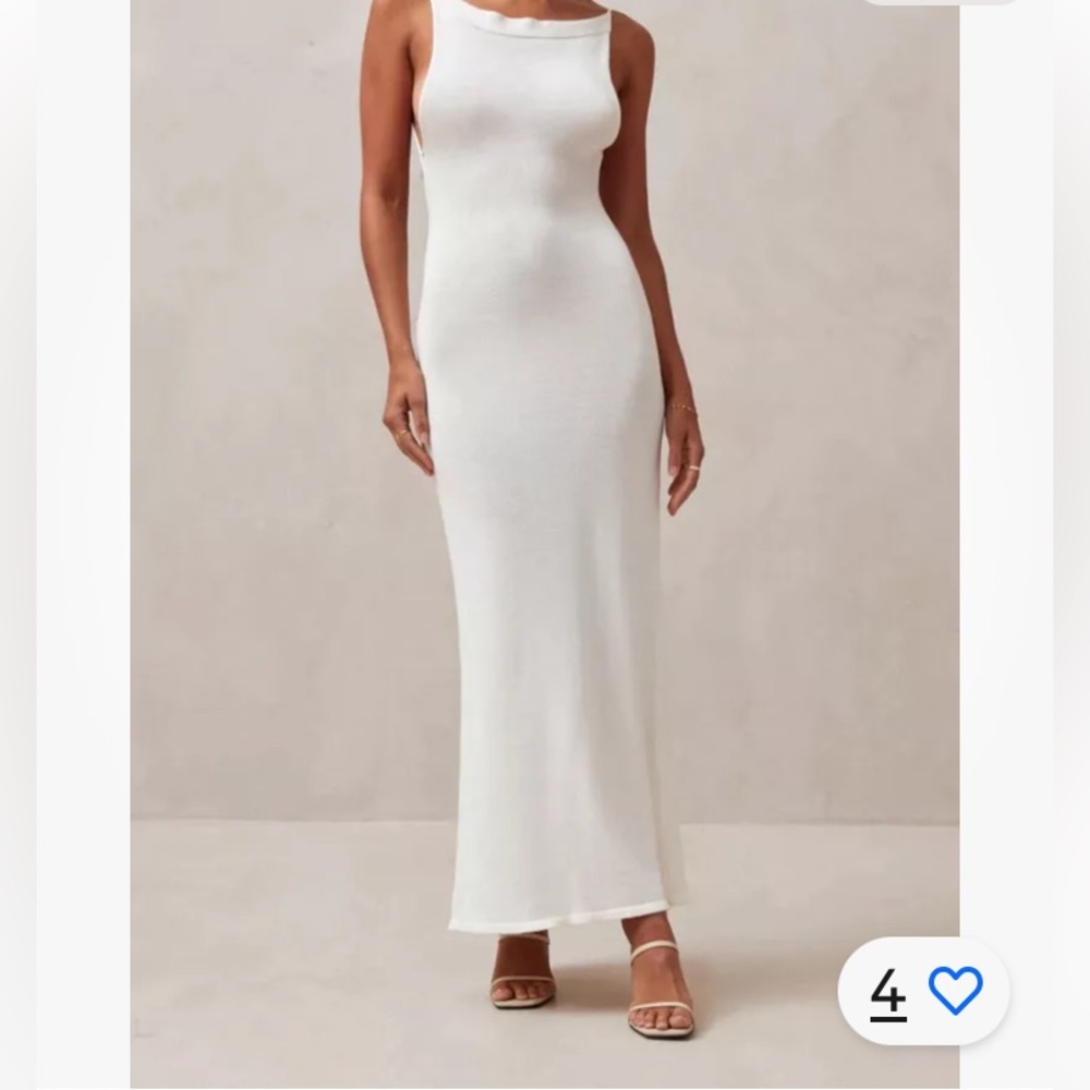 Alohas Sexy & Sensual Cream Colored Knit Maxi Dress. Size S NWT New Condition!